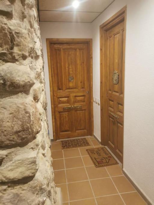 En El Corazon De Baga, Precioso Pueblo Medieval Extérieur photo